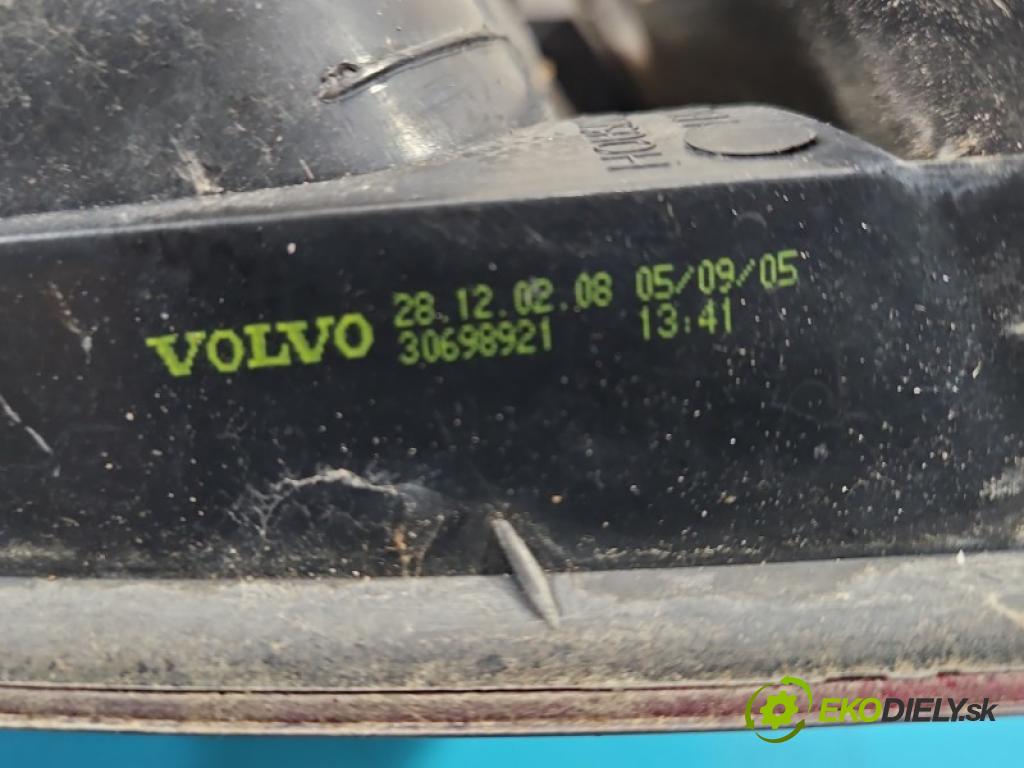 Volvo V50 1.8 16V 125 hp manual 92 kW 1798 cm3 5- světlo zadní pravé blatník: 30698921