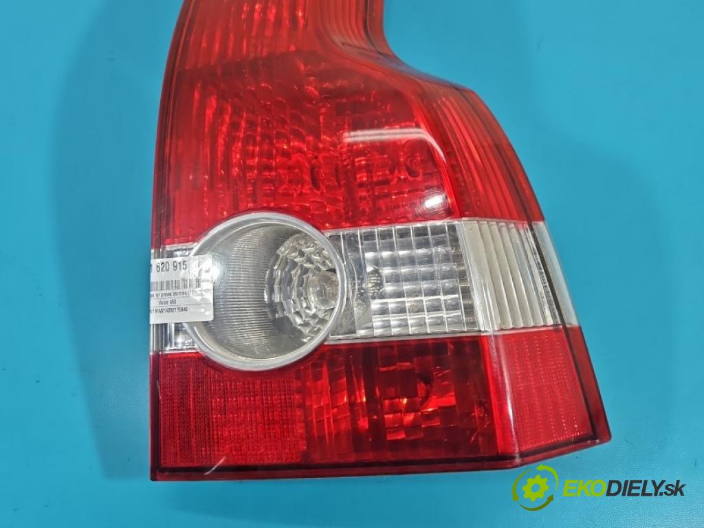Volvo V50 1.8 16V 125 hp manual 92 kW 1798 cm3 5- světlo zadní pravé blatník: 30698921