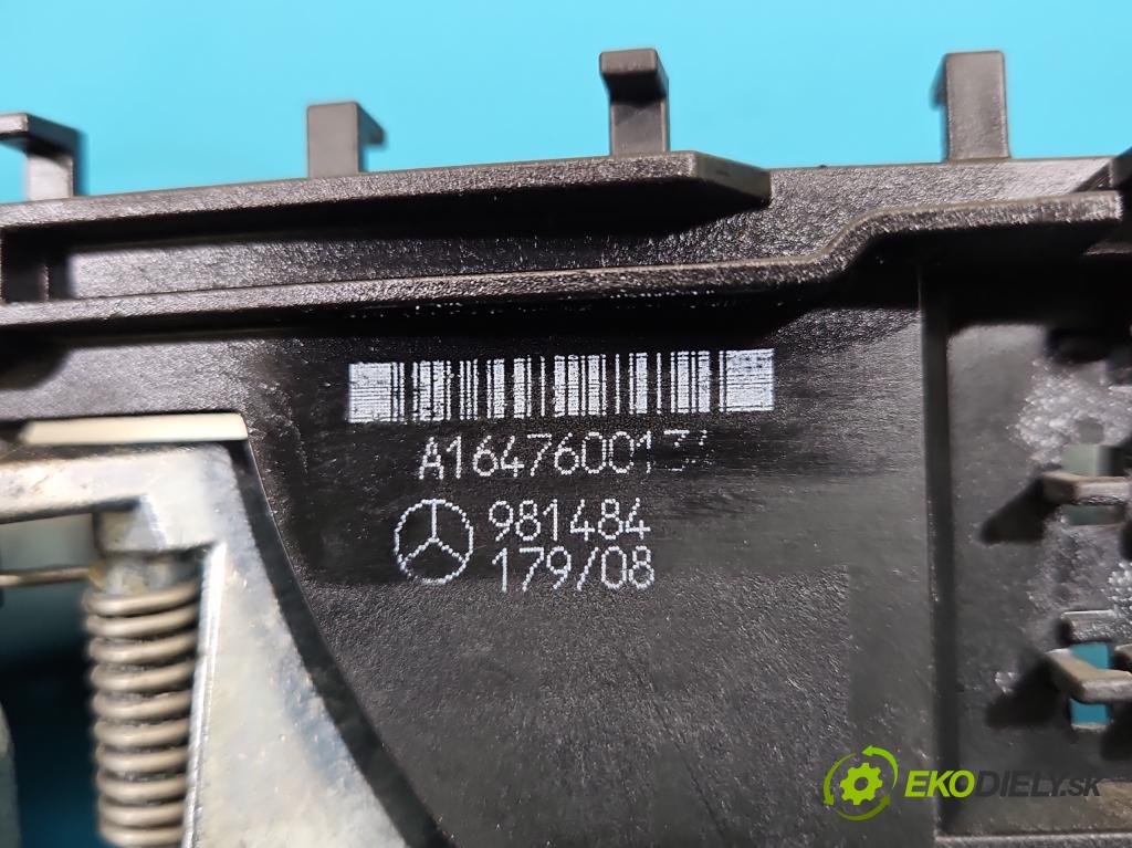 Mercedes ML W164 2005-2011 4.0 CDI 306KM automatic 225 kW 3996 cm3 5- klika přední levé A1647600134 (Vnější přední levá klika dveří)