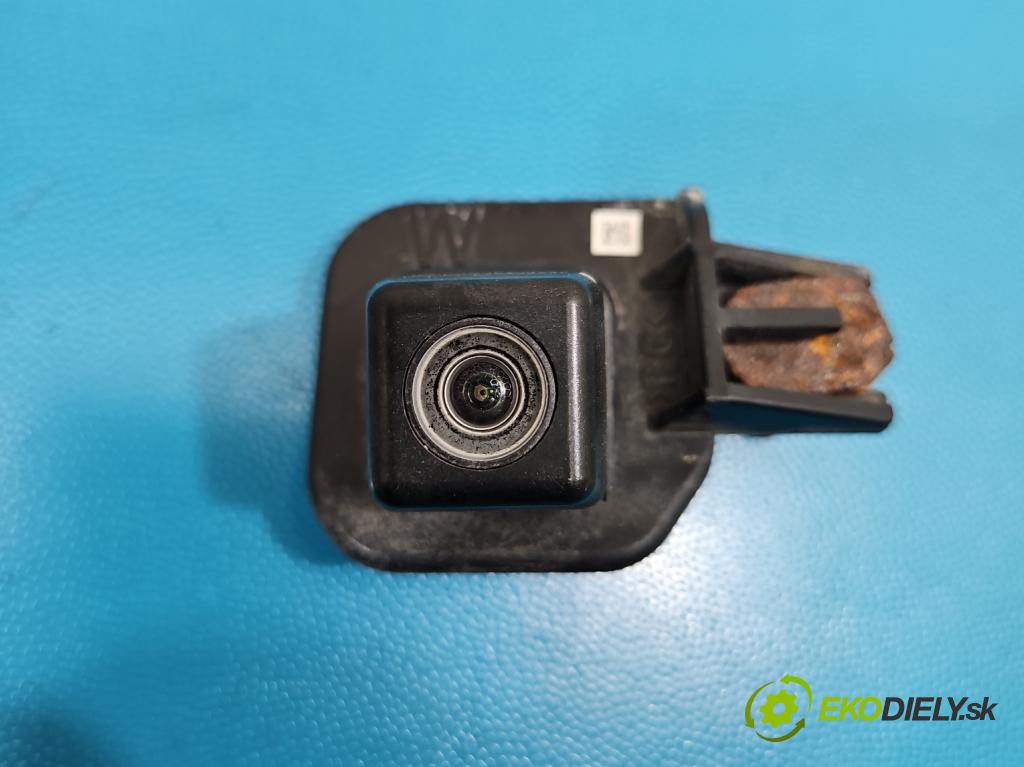 Toyota Auris II 2012-2018 1.6 16V 132 hp manual 97 kW 1598 cm3 5- Kamera cúvaní 86790-02130