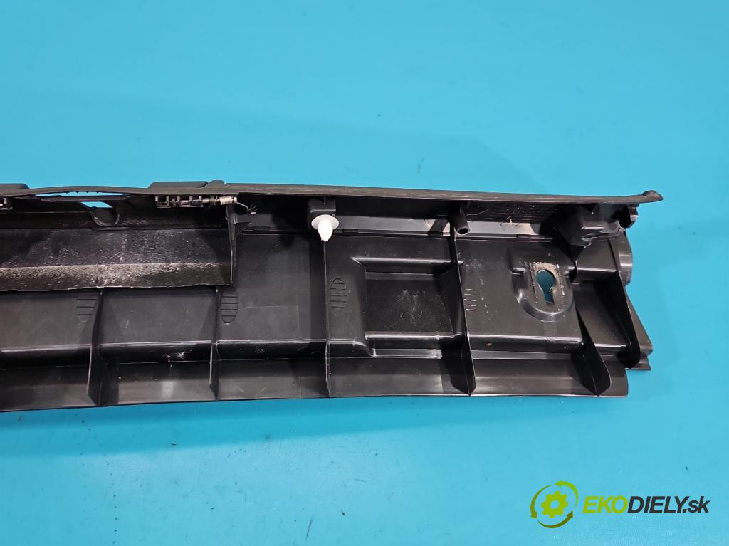 Toyota Auris II 2012-2018 1.6 16V 132 HP manual 97 kW 1598 cm3 5- kryt plast 58387-02190