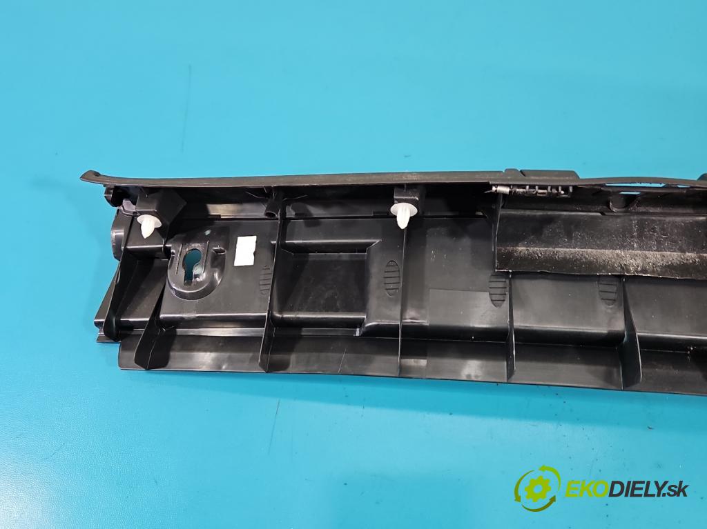 Toyota Auris II 2012-2018 1.6 16V 132 HP manual 97 kW 1598 cm3 5- kryt plast 58387-02190