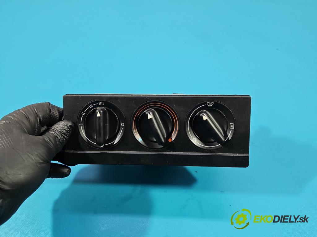 Audi 80 B4 1991-1994 2.0 8V 90 hp manual 66 kW 1984 cm3 4- palubní deska panel topení