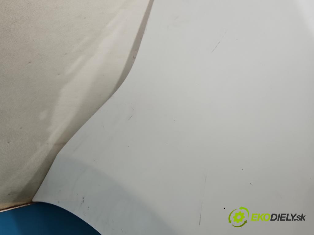 Vw Touran II 2015- 2.0 tdi DFE 150 hp automatic 110 kW 1968 cm3 5- nárazník zadní  (Klika dveří ostatní)