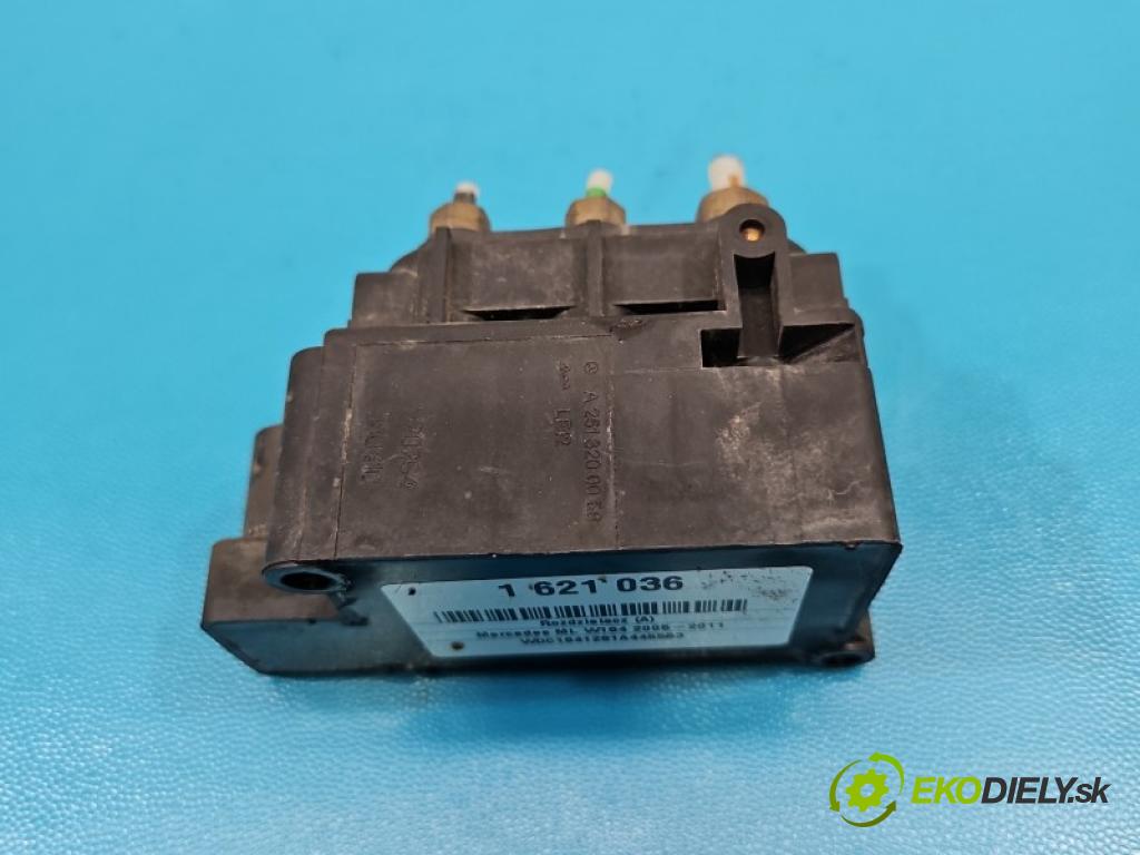 Mercedes ML W164 2005-2011 4.0 CDI 306KM automatic 225 kW 3996 cm3 5- Distributor: A2513200058