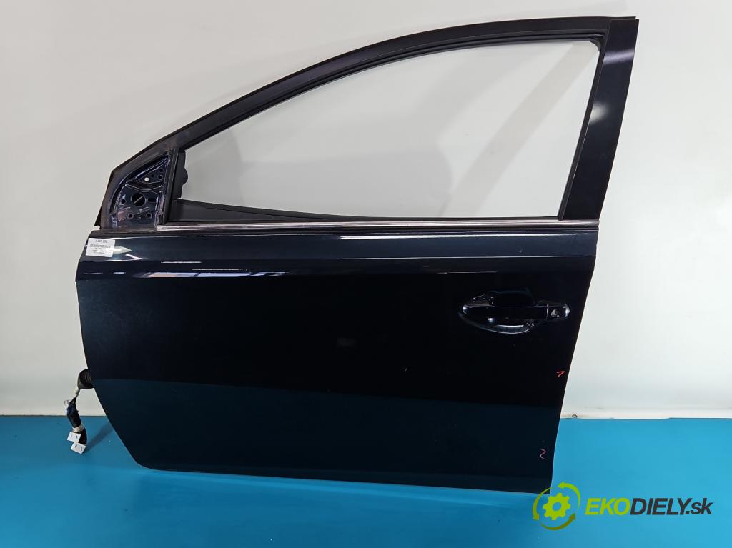 Toyota Auris II 2012-2018 1.6 16V 132  HP manual 97 kW 1598 cm3 5- dvere predné ľavé  (Kľučka dverí ostatné)