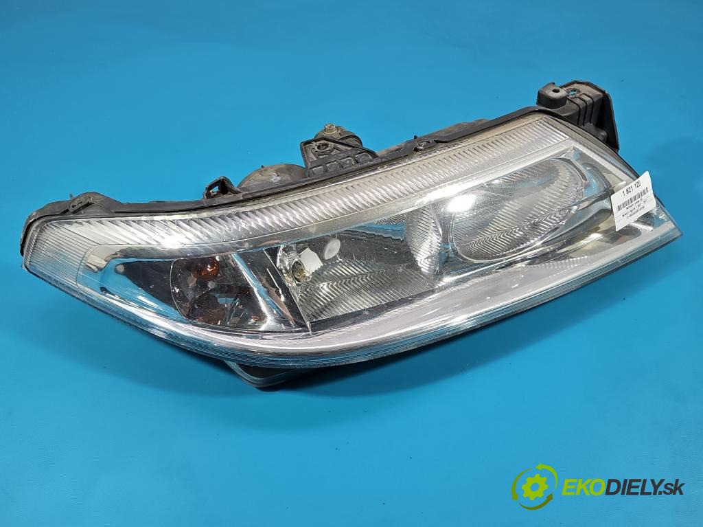 Renault Laguna II 2001-2007 1.9 dci 110 HP manual 81 kW 1900 cm3 5- Reflektor: pravý 8200002847 (Svetlo predné pravé)