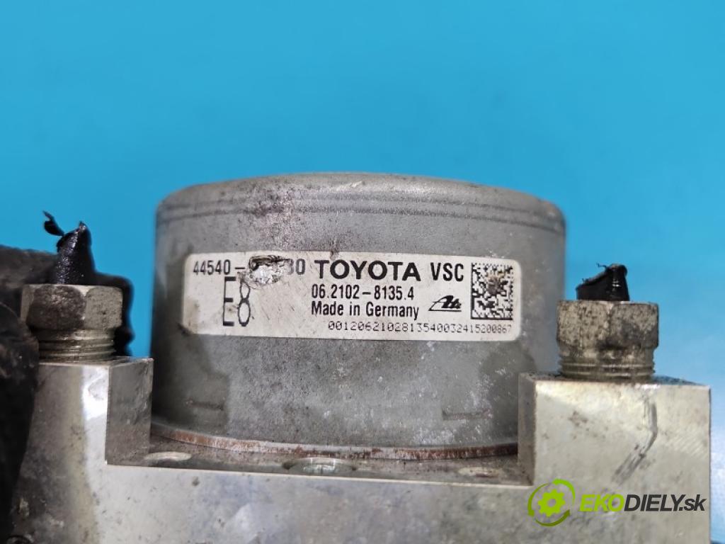 Toyota Yaris IV 2020- 1.5 12V 125 hp manual 92 kW 1490 cm3 5- čerpadlo abs 44540-0DB30 (Pumpa ABS)