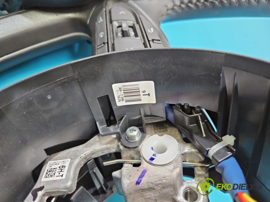 Toyota Yaris IV 2020- 1.5 12V 125 HP manual 92 kW 1490 cm3 5- volant  (Volant)