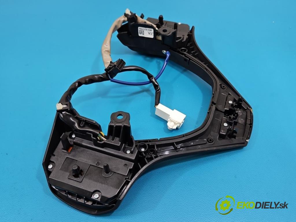 Toyota Auris II 2012-2018 1.6 16V 132 hp manual 97 kW 1598 cm3 5- Přepínač multifunkční: řízení: (Páčky pod volantem)