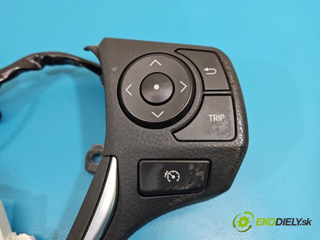 Toyota Auris II 2012-2018 1.6 16V 132 hp manual 97 kW 1598 cm3 5- Přepínač multifunkční: řízení: (Páčky pod volantem)