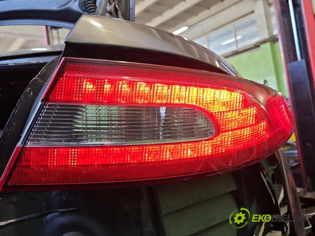 Jaguar XF I X250 2007-2015 2.7 TD V6 207 hp automatic 152 kW 2730 cm3 4- světlo zadní pravé blatník: 8X2313404BD