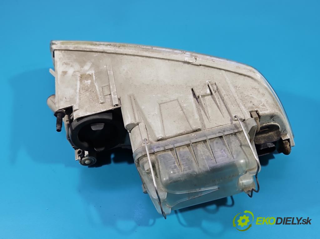 Skoda Octavia II 2004-2013 1.6 8V 102 HP manual 75 kW 1595 cm3 5- Reflektor: pravý 1Z1941016 (Svetlo predné pravé)