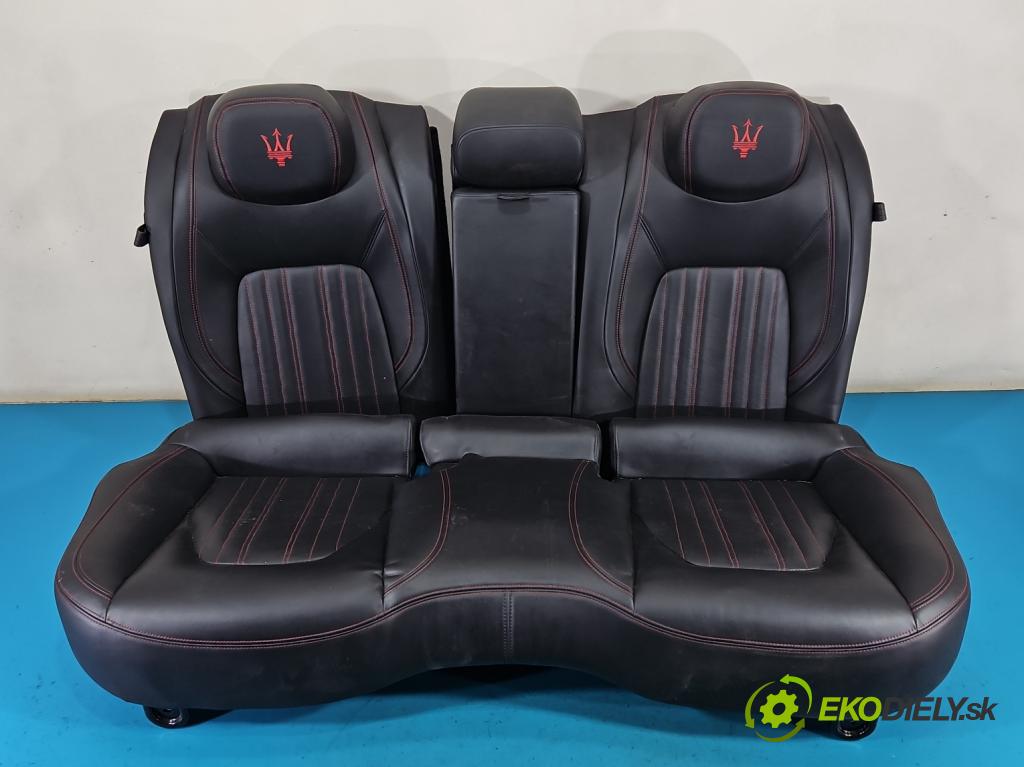 Maserati Ghibli 2013- 3.0 V6 automatic 257 kW 2979 cm3 4- Pohovka: zadní  (Sedadlo)