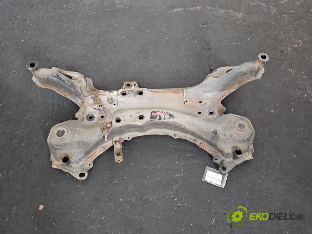Toyota Auris II 2012-2018 1.6 16V 132  HP manual 97 kW 1598 cm3 5- výstuha motora 