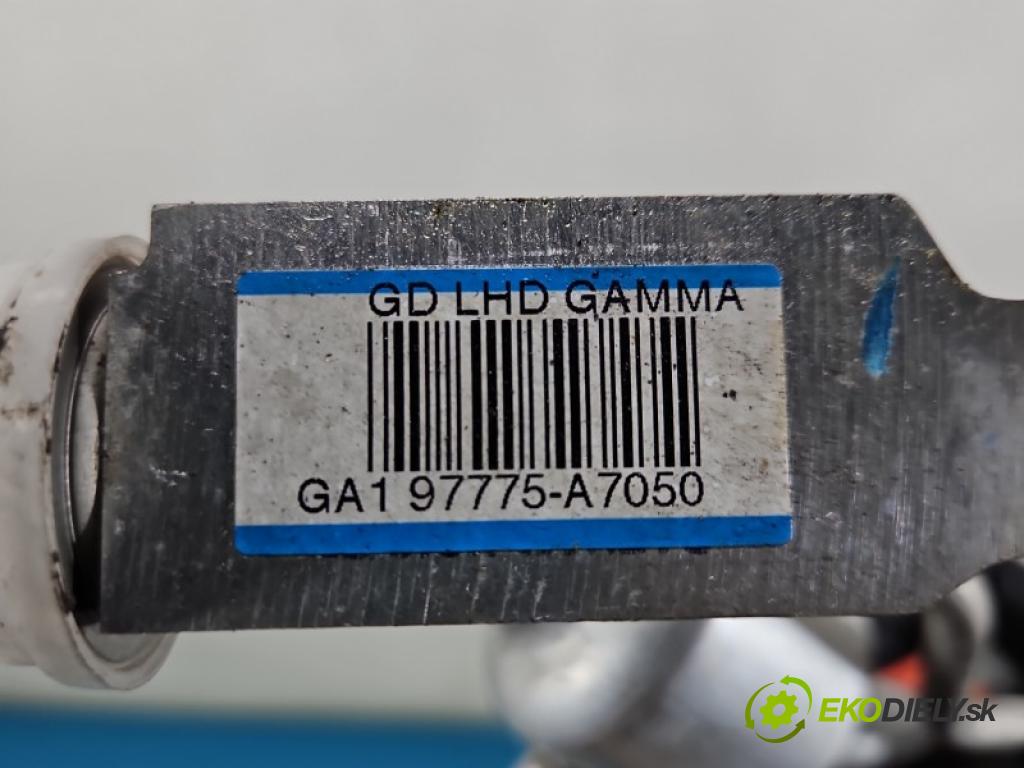 Hyundai I30 II 2012-2016 1.4 16V G4FA 99 hp manual 73 kW 1396 cm3 5- trubka klíma 97775-A7050