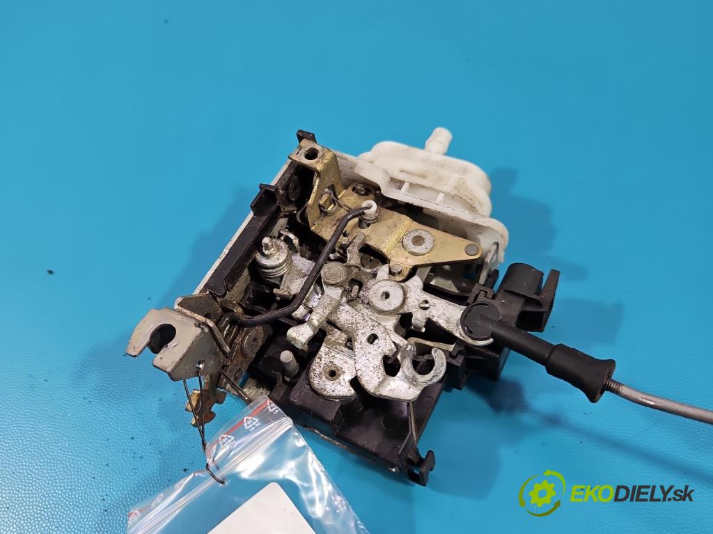 Audi A3 8L 1996-2003 1.6 8V 102 HP manual 75 kW 1595 cm3 5- zámok predné ľavý 8L1837015B
