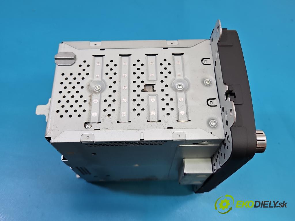 Vw Passat CC 2008-2016 2.0 TSI 200 HP automatic 147 kW 1984 cm3 4- Radio originál 1K0035180AC