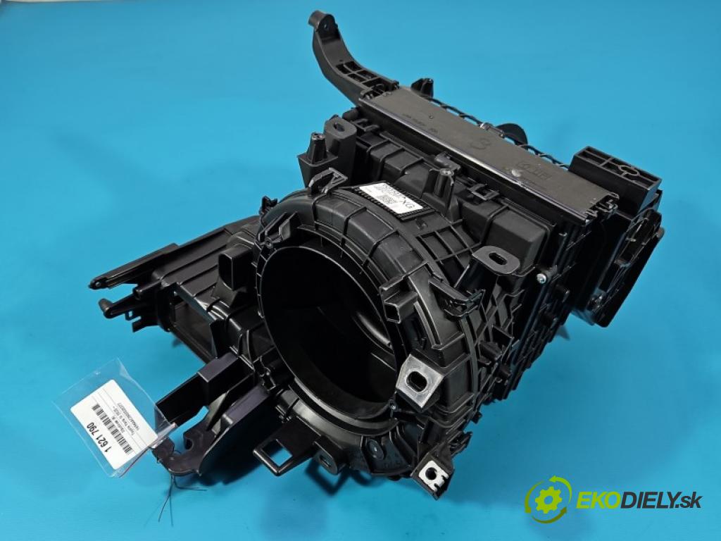 Toyota Yaris IV 2020- 1.5 12V 125 hp manual 92 kW 1490 cm3 5- obal 87010-K0090