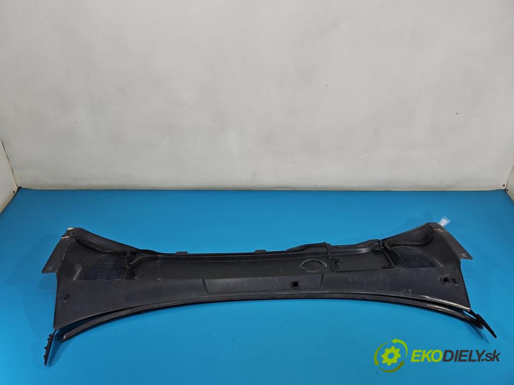 Volvo XC60 I 2008-2017 2.0d 163 HP manual 120 kW 1984 cm3 5- torpédo 31271658 (Torpédo (plast pod čelným sklom))