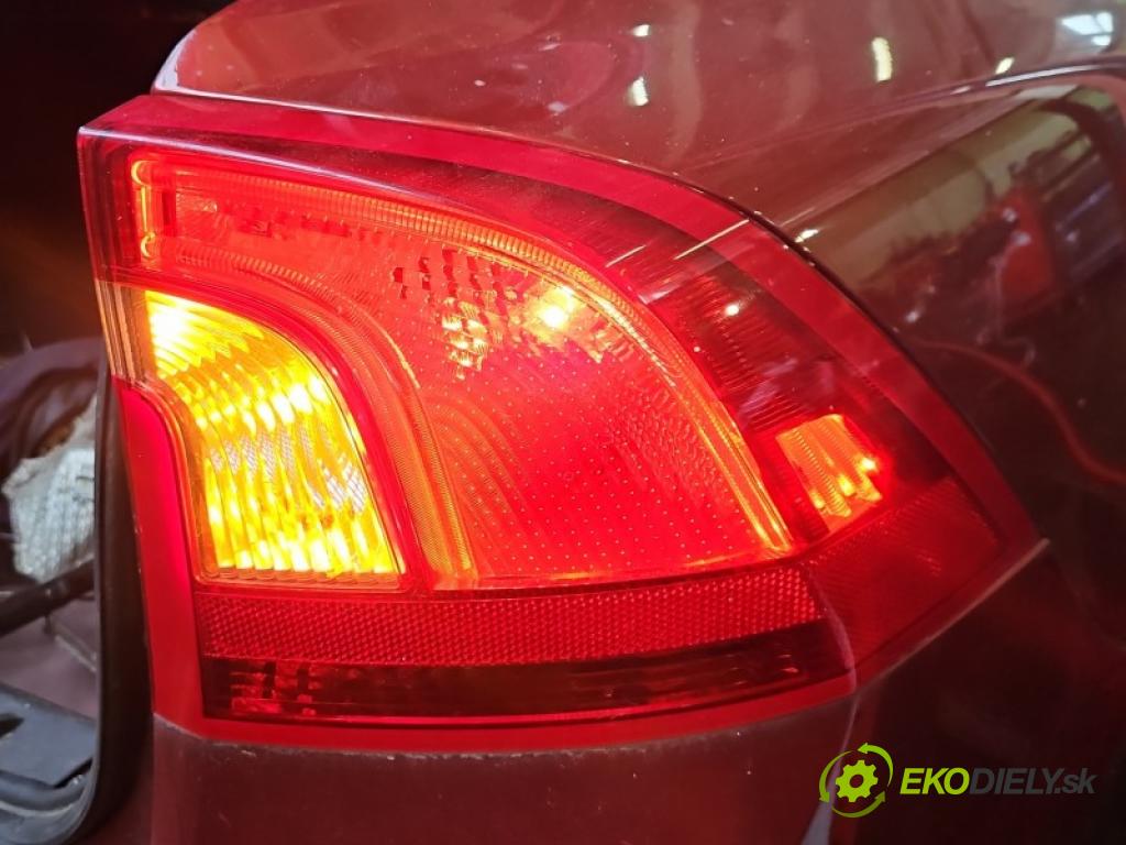 Volvo S60 II 2010-2018 1.6 D2 114 hp manual 84 kW 1560 cm3 4- světlo zadní pravé blatník: 30796268