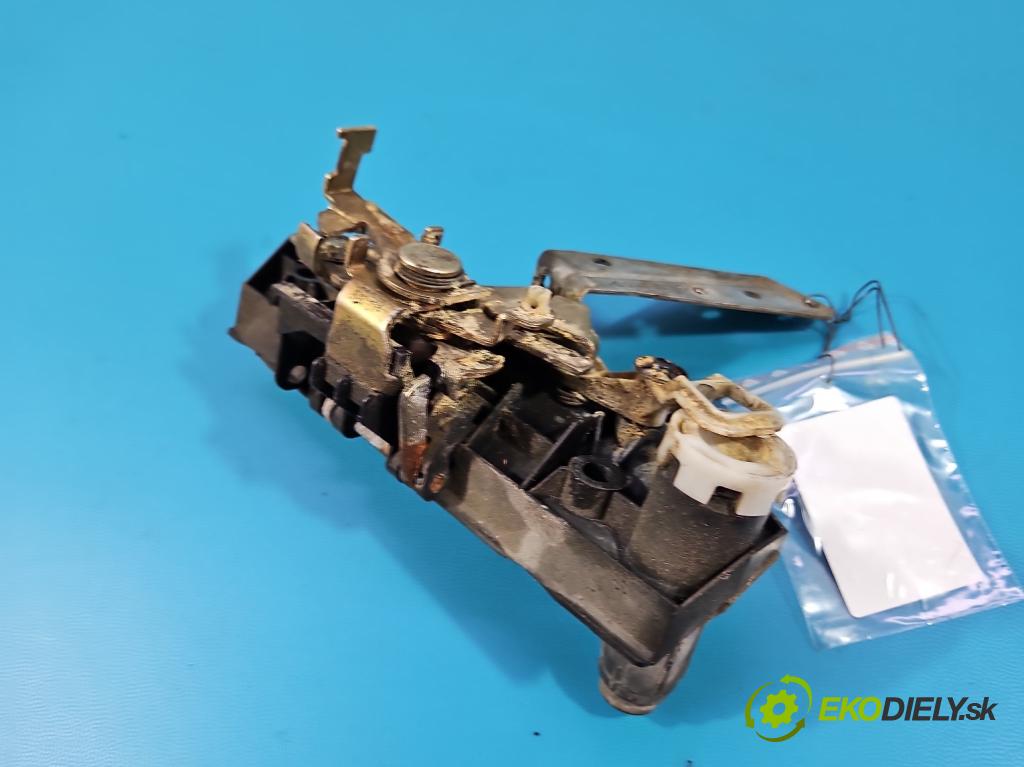 Mercedes Vito W638 1996-2003 2.3 TD 98 HP manual 72 kW 2299 cm3 5- rukoväť kufrové dvere zadné 6387430488