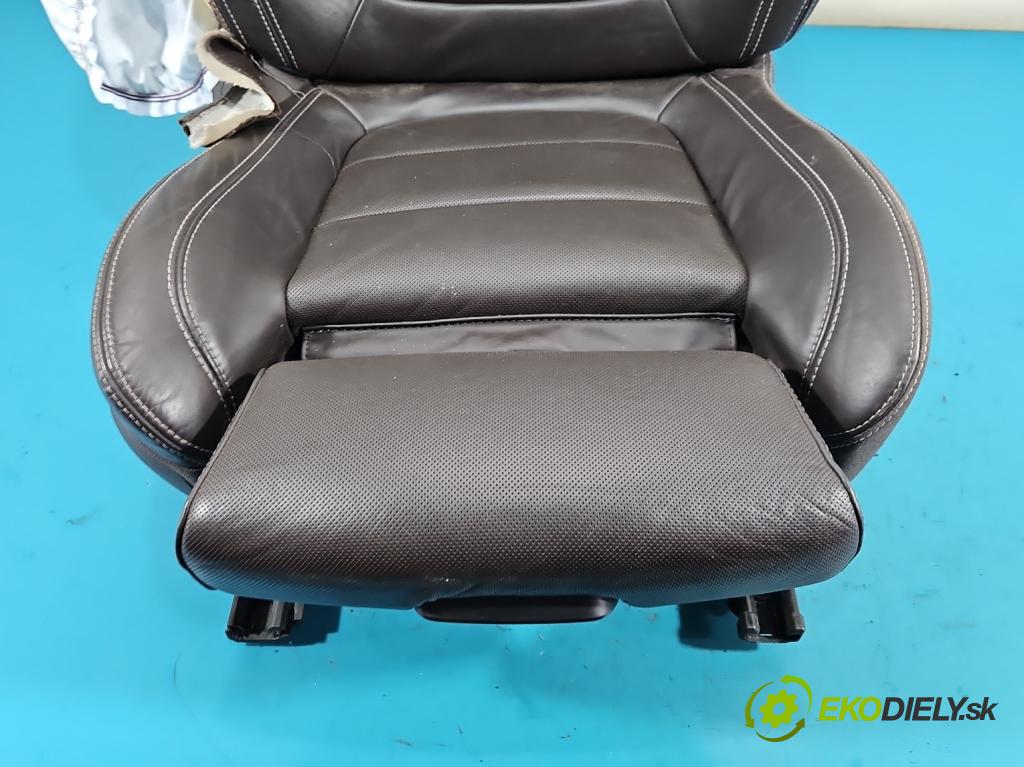 Renault Espace V 2014-2023 1.6 dci 160 hp automatic 118 kW 1598 cm3 5- Sedadlo pravý  (Sedadlo)
