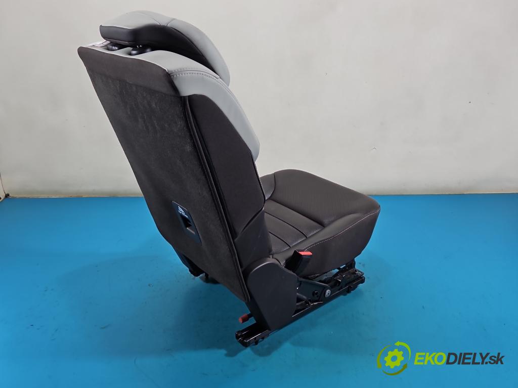 Renault Espace V 2014-2023 1.6 dci 160 hp automatic 118 kW 1598 cm3 5- Sedadlo zadní levý II