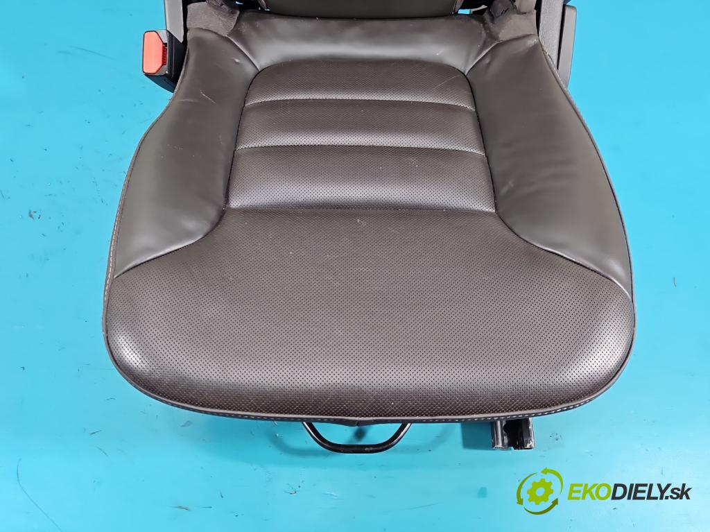 Renault Espace V 2014-2023 1.6 dci 160 hp automatic 118 kW 1598 cm3 5- Sedadlo zadní levý II