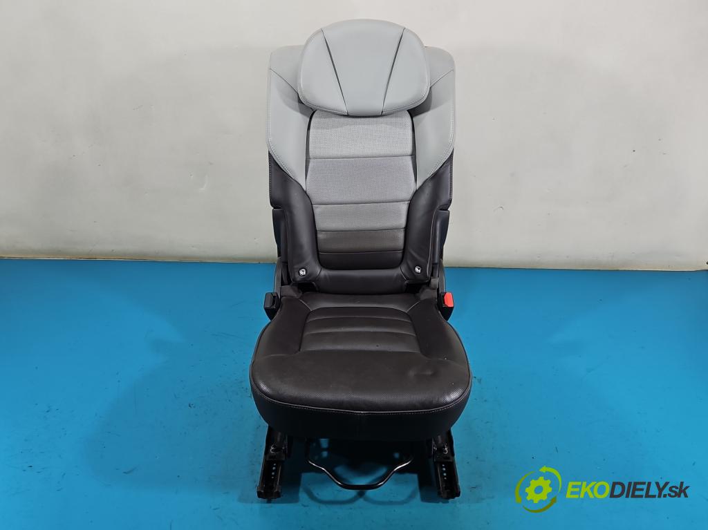 Renault Espace V 2014-2023 1.6 dci 160 hp automatic 118 kW 1598 cm3 5- Sedadlo zadní střední: II