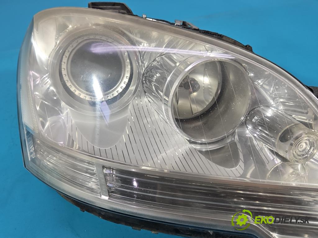Mercedes ML W164 2005-2011 4.0 CDI 306KM automatic 225 kW 3996 cm3 5- Reflektor: pravý  (Svetlo predné pravé)