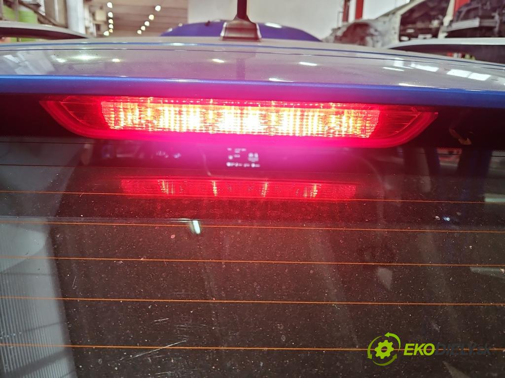 Kia Stonic 2017- 1.2 16V 84KM manual 61.8 kW 1197 cm3 5- světlo: stop: 
