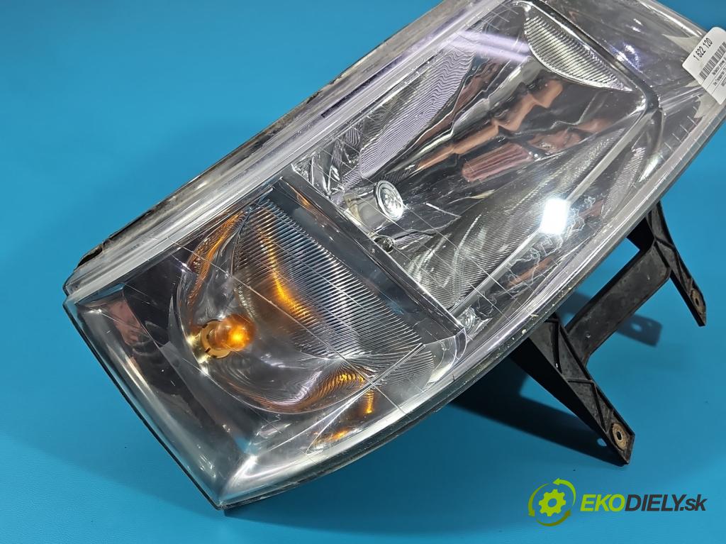 Vw Transporter T5 2003-2015 1.9 tdi 86 HP manual 63 kW 1896 cm3 5- Reflektor: pravý  (Svetlo predné pravé)