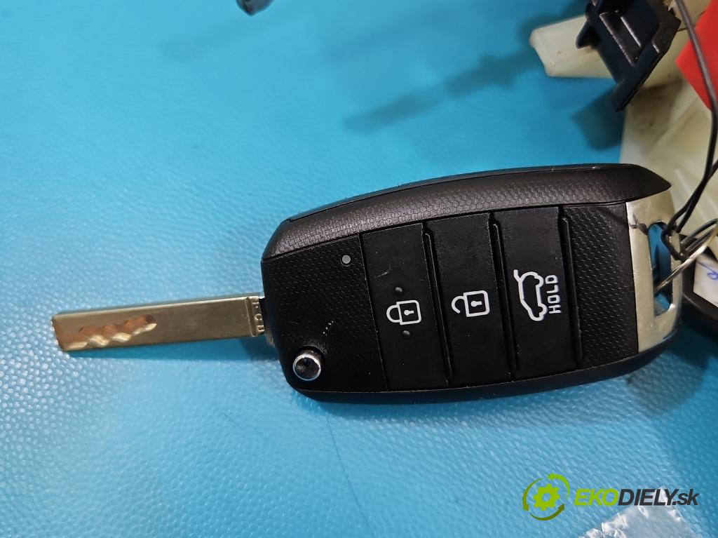 Kia Stonic 2017- 1.2 16V CVVT 84KM manual 61.8 kW 1197 cm3 5- klika přední levé  (Vnější přední levá klika dveří)