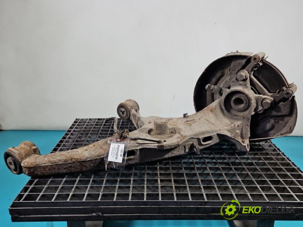 Vw Transporter T5 2003-2015 1.9 tdi 86 hp manual 63 kW 1896 cm3 5- Rozbočovač: kolesa zadní pravé