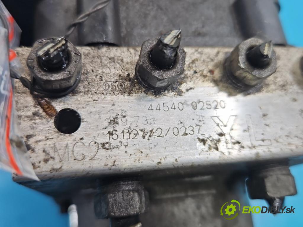 Toyota Auris II 2012-2018 1.6 16V 132 hp manual 97 kW 1598 cm3 5- čerpadlo abs 0265956309 (Pumpa ABS)