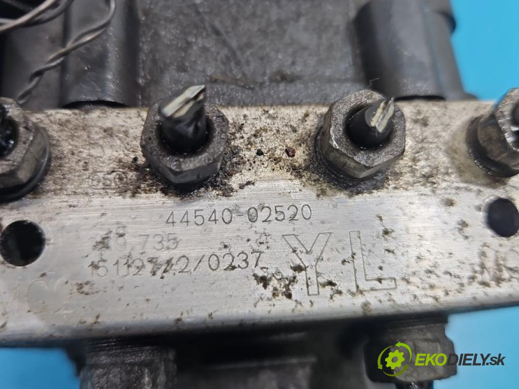 Toyota Auris II 2012-2018 1.6 16V 132 hp manual 97 kW 1598 cm3 5- čerpadlo abs 0265956309 (Pumpa ABS)