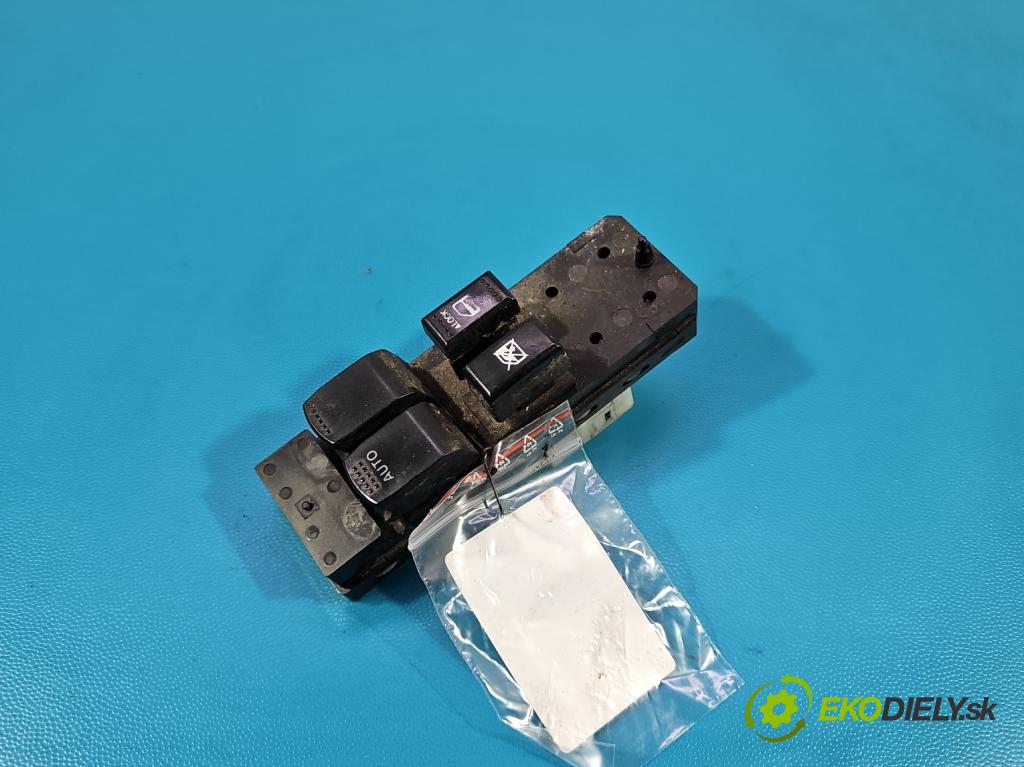 Suzuki Swift Mk6 2005-2010 1.6 16V 125 hp manual 92 kW 1586 cm3 3- Přepínač oken zpětných zrcátek 62J10