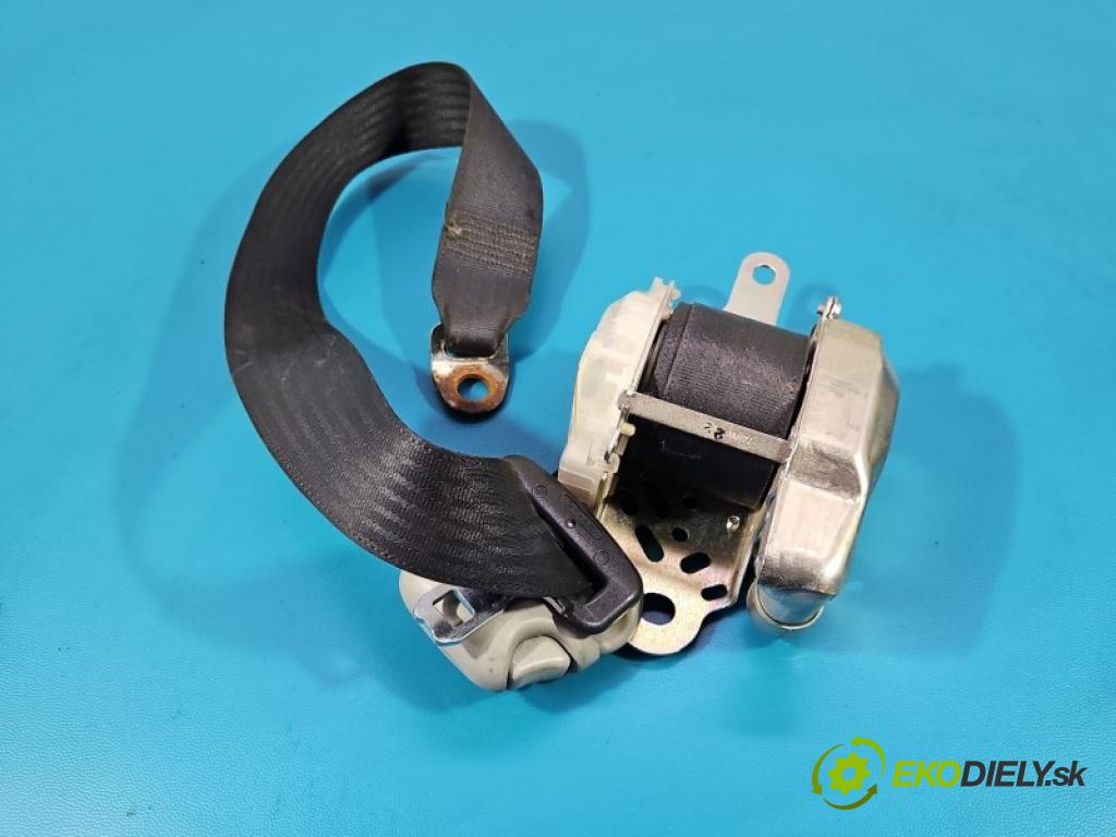 Suzuki Swift Mk6 2005-2010 1.6 16V 125 HP manual 92 kW 1586 cm3 3- pas bezpečnosť: predné pravý 84920-62K0