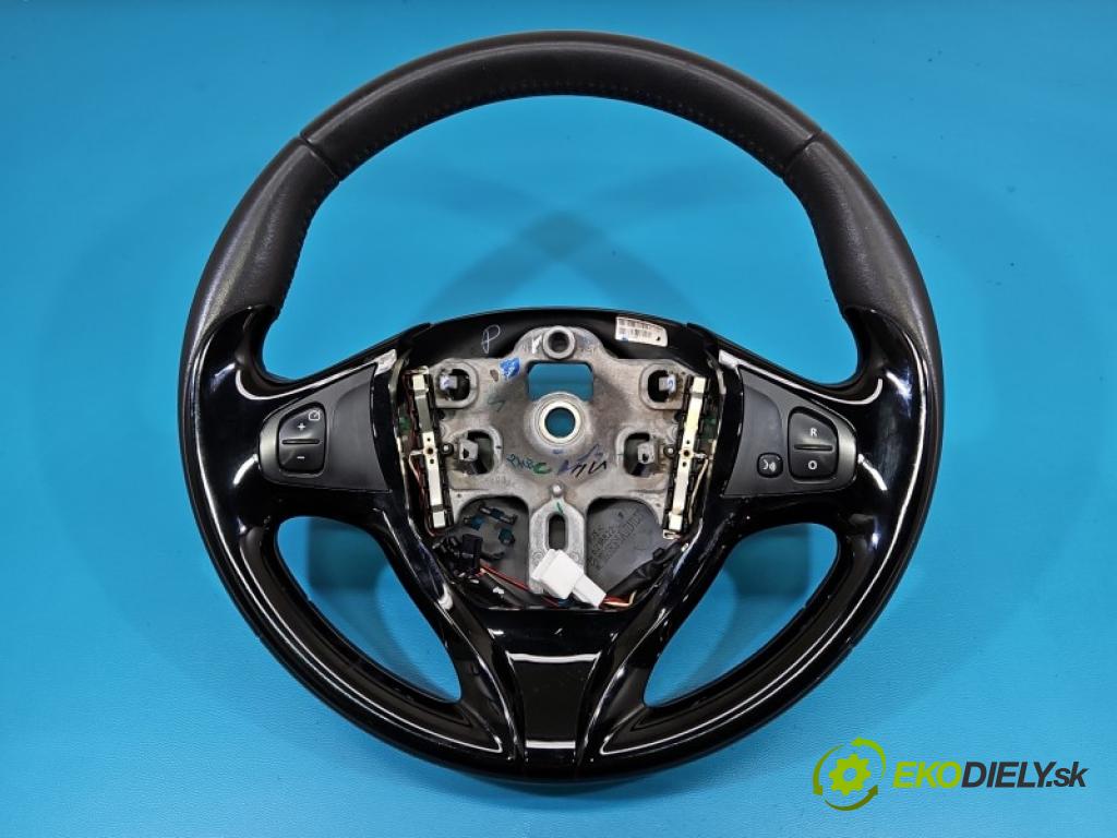 Renault Captur I 2013-2019 1.5 dci 90 hp manual 66 kW 1461 cm3 5- volant  (Volant)