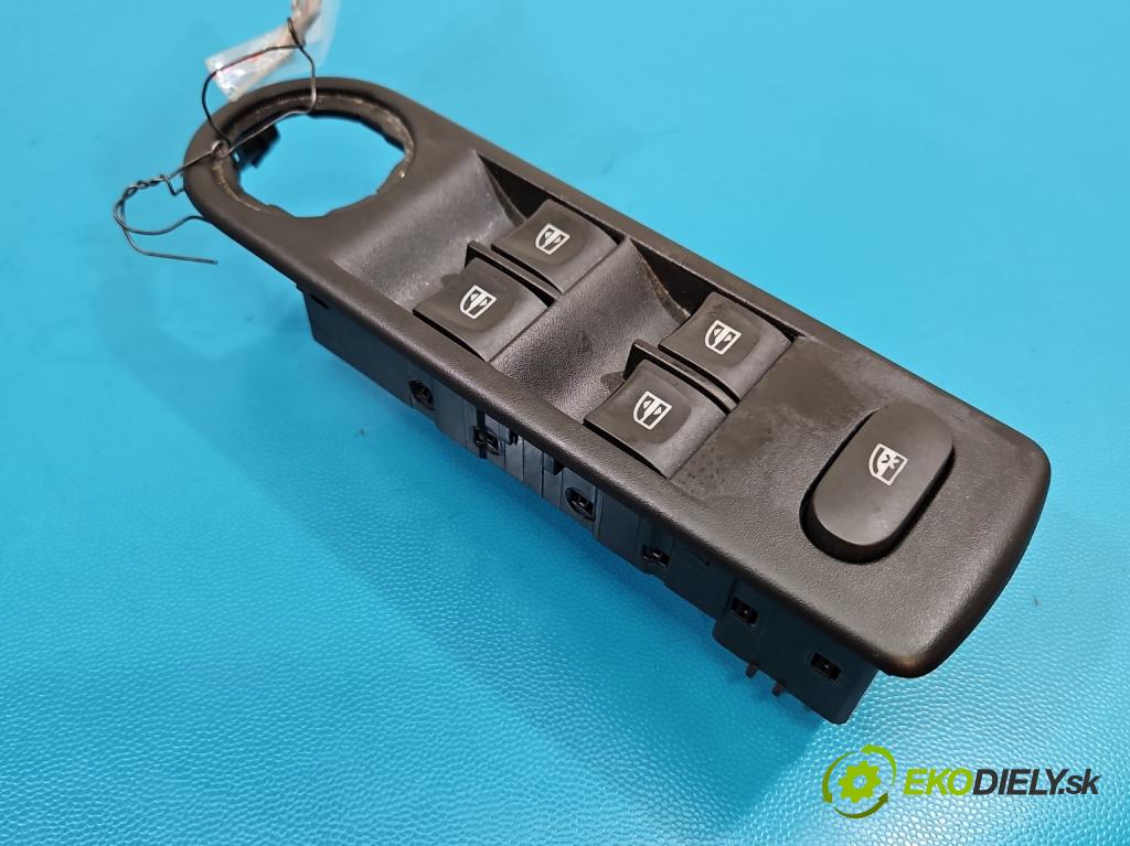 Renault Captur I 2013-2019 1.5 dci 90 hp manual 66 kW 1461 cm3 5- Přepínač oken zpětných zrcátek 254113300R