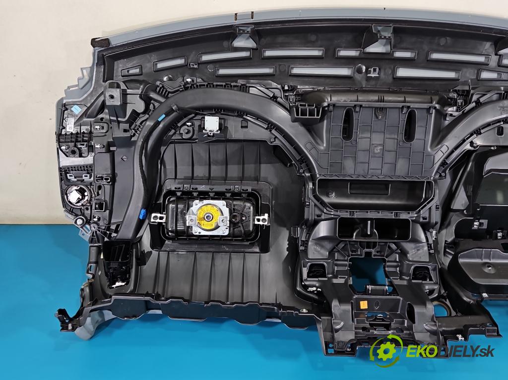 Renault Espace V 2014-2023 1.6 dci 160 hp automatic 118 kW 1598 cm3 5- kokpit,přistrojova deska