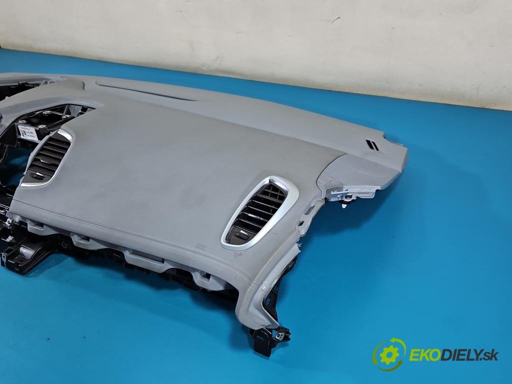 Renault Espace V 2014-2023 1.6 dci 160 hp automatic 118 kW 1598 cm3 5- kokpit,přistrojova deska