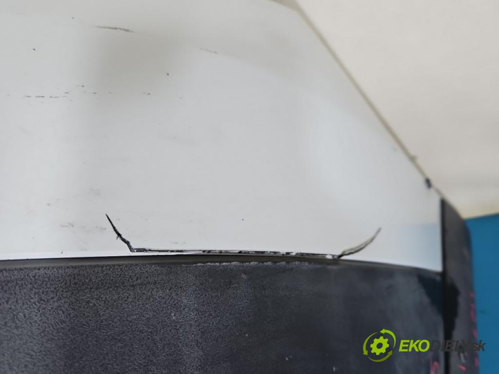 Iveco Daily IV 2006-2014 3.0 HPI 170 HP manual 125 kW 2998 cm3 5- nárazník predné 3802001 (Kľučka dverí ostatné)