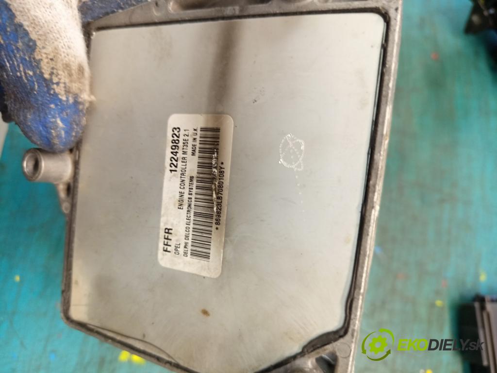 Opel Meriva A 2002-2010 1.6 16V 105 HP manual 77 kW 1598 cm3 5- riadiaca jednotka motora 12249823