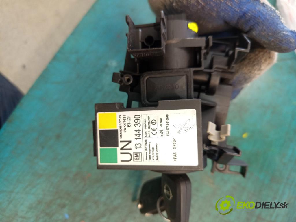 Opel Meriva A 2002-2010 1.6 16V 105 HP manual 77 kW 1598 cm3 5- riadiaca jednotka motora 12249823