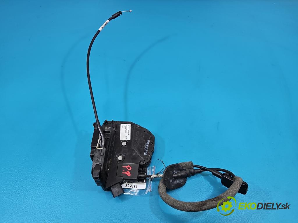 Renault Captur I 2013-2019 1.5 dci 90 hp manual 66 kW 1461 cm3 5- zámek přední pravý 805003529R