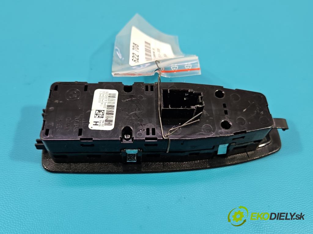 Bmw 4 F32/F33/F36 2013-2020 2.0 T 245KM automatic 180 kW 1997 cm3 4- Přepínač oken zpětných zrcátek 9208111