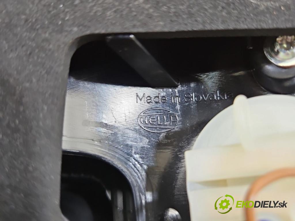 Citroen C4 Picasso II 2013-2019 1.6 hdi 120 hp automatic 88 kW 1560 cm3 5- světlo zadní pravé blatník: