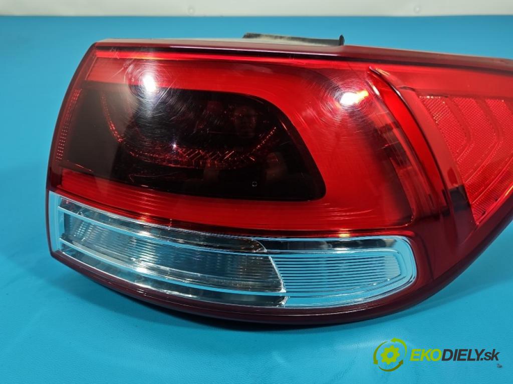 Kia Sorento III 2014-2020 2.0 crdi 185 hp automatic 136 kW 1995 cm3 5- světlo zadní pravé blatník: